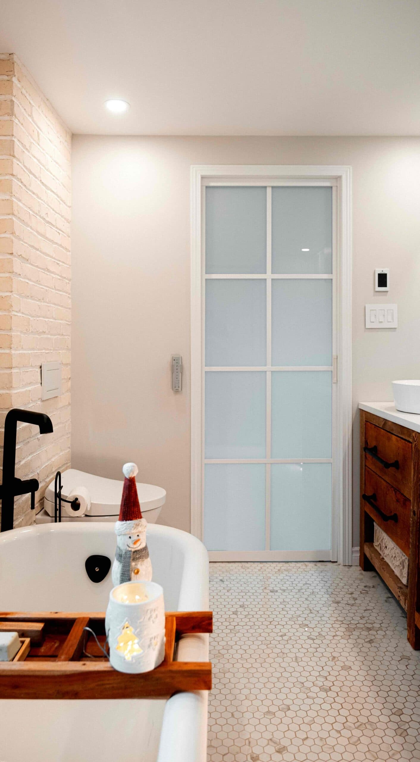 Portes qui disparaissent dans le mur